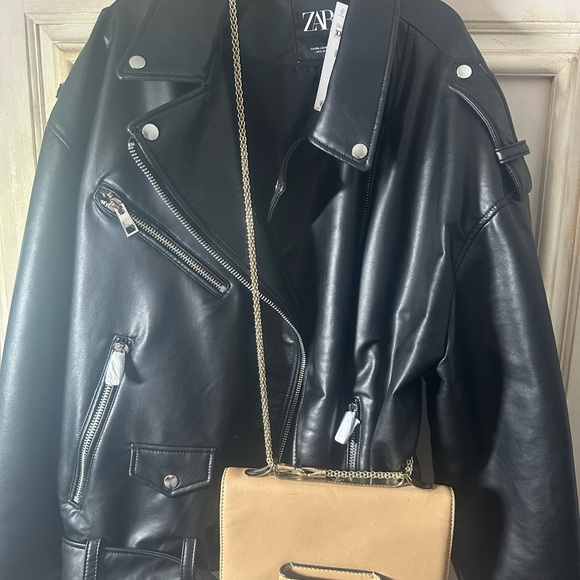 Valentino Garavani VA VA Voom Clutch Leather Rock Stud with chain Authentic - Picture 2 of 10